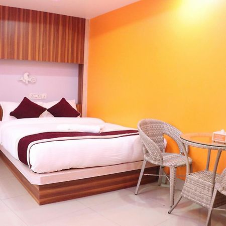 Om Tandoori Hotel Kathmandu Buitenkant foto
